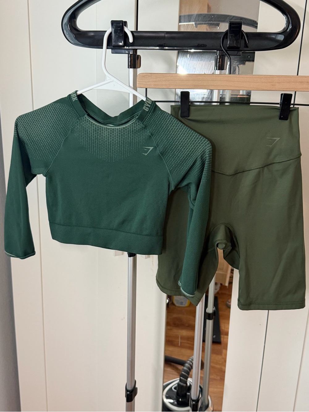Gymshark Olive Green Set -Seamless Long Sleeve Crop Top & Legging